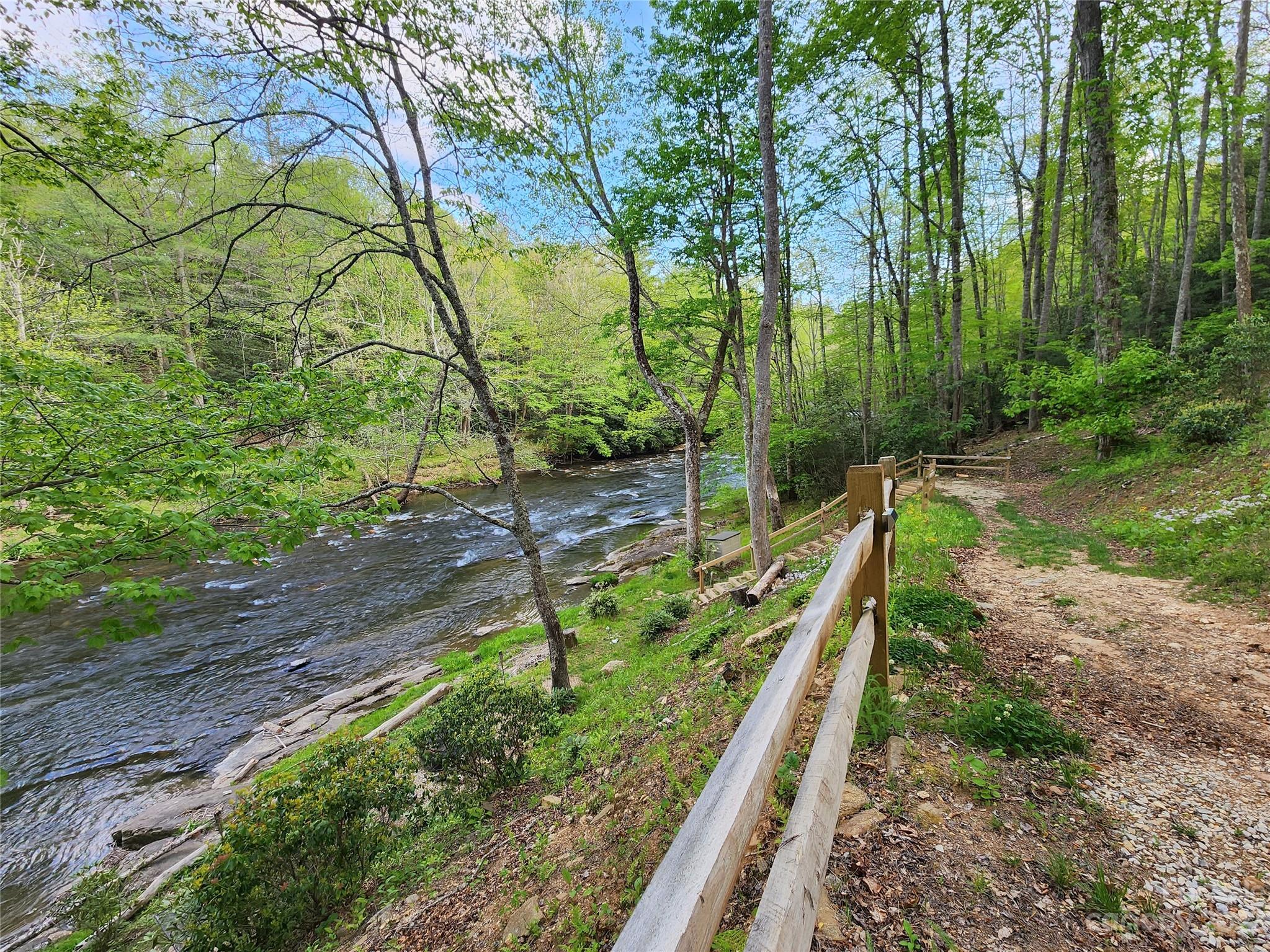 542 Allen Mountain Road Spruce Pine NC 28777