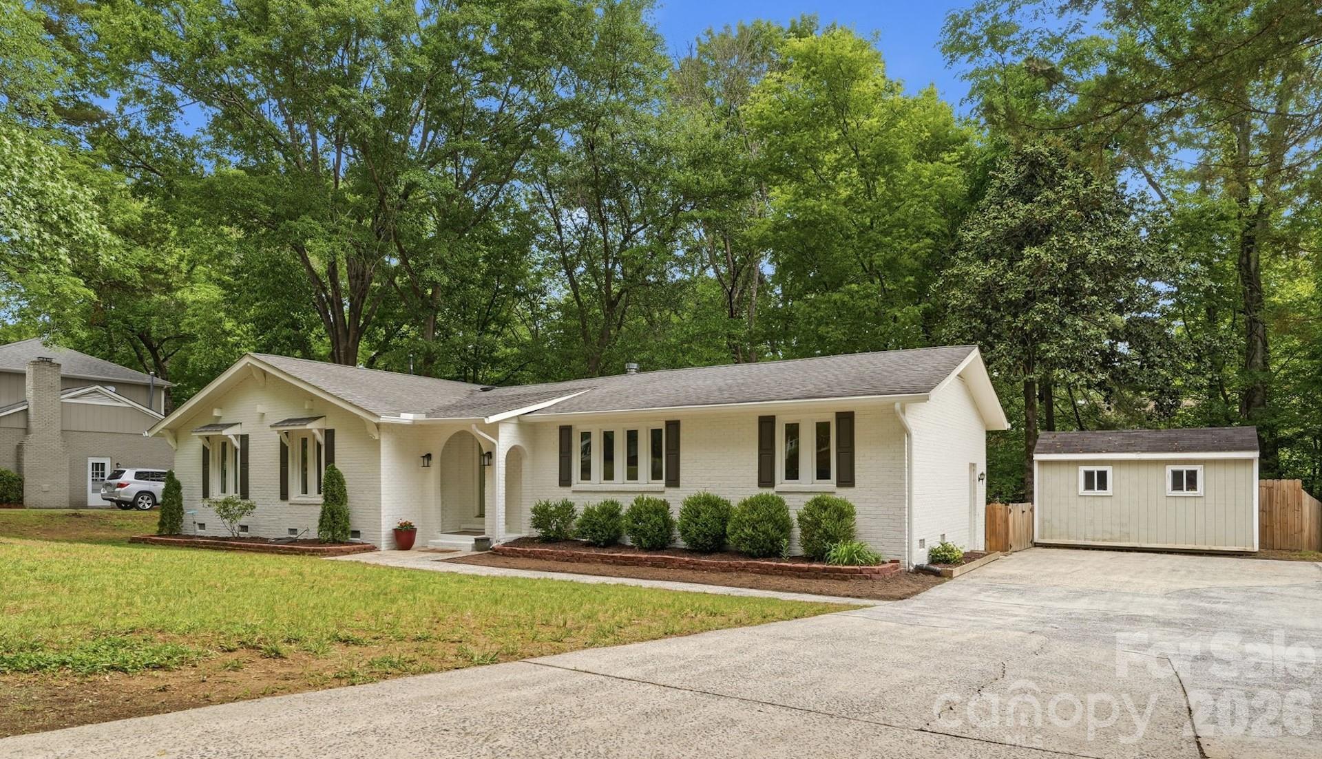 6535 Summerlin Place Charlotte NC 28226