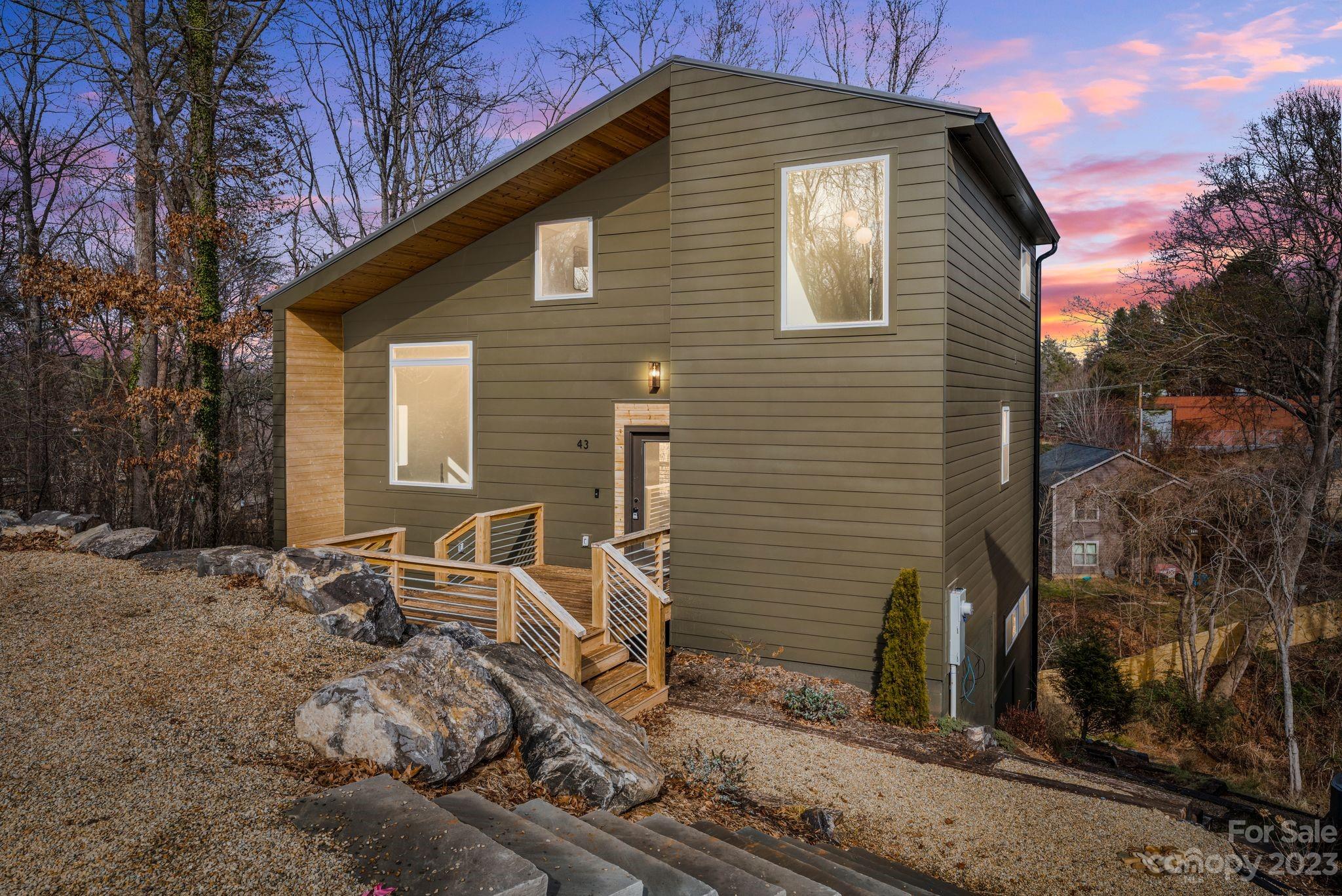 43 Ruslan Drive Asheville NC 28806