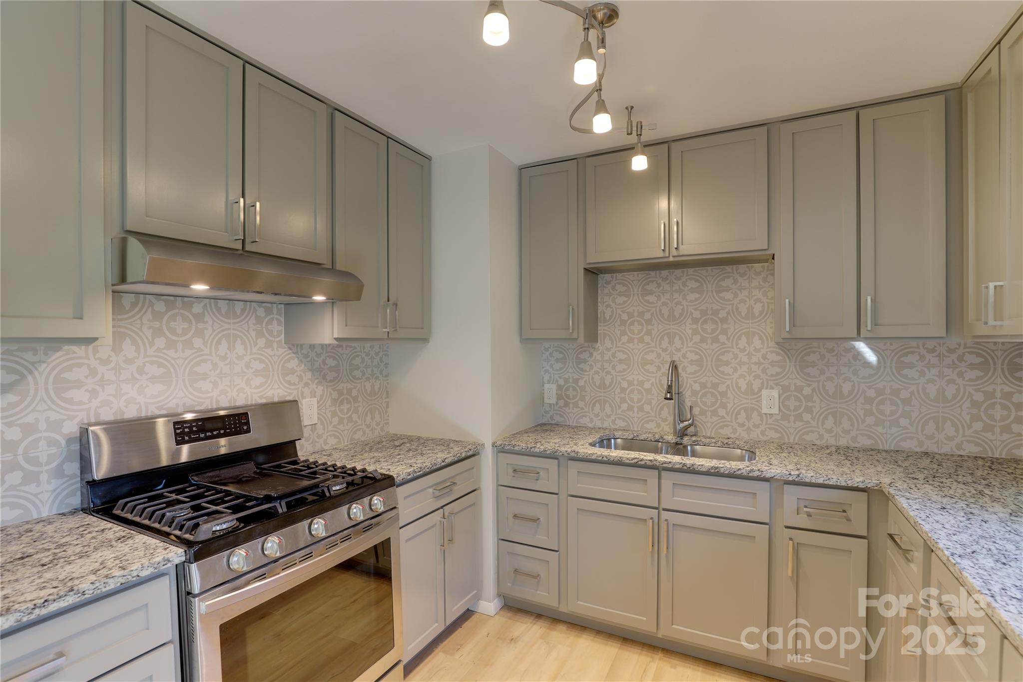 69 First Street Asheville NC 28803