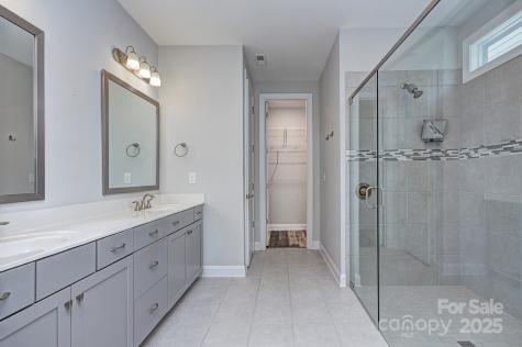 5527 Cheerful Lane Charlotte NC 28215