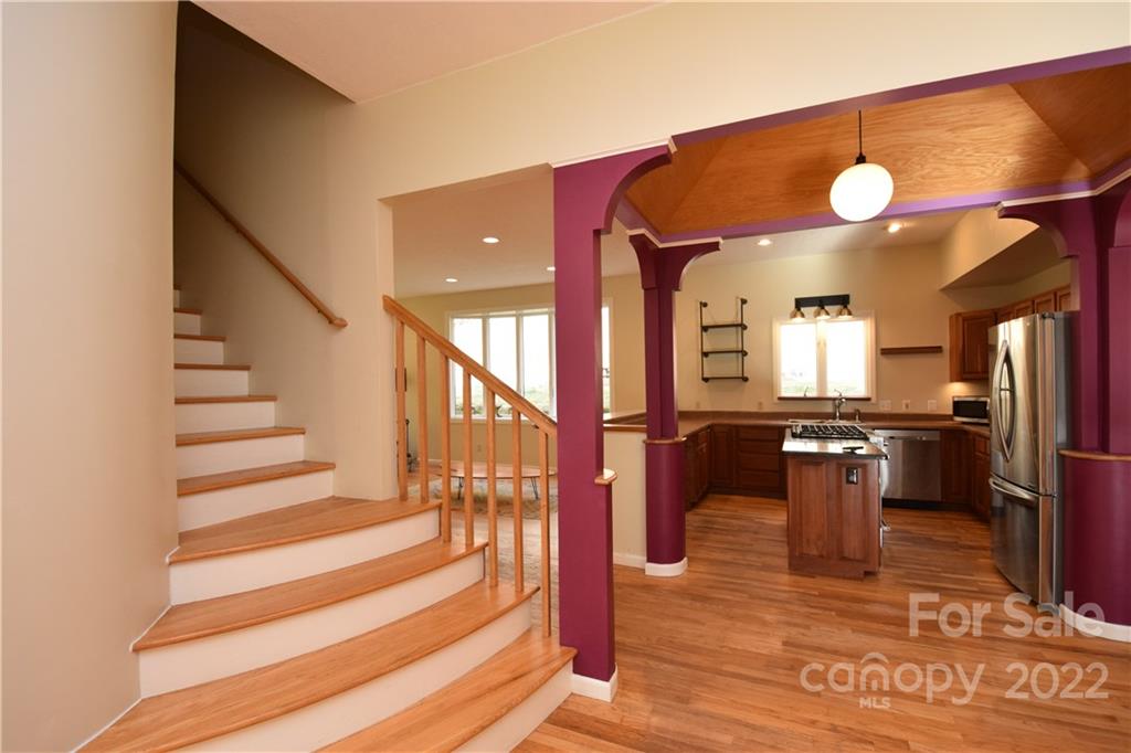 618 Sweet Hollow Road Burnsville NC 28714