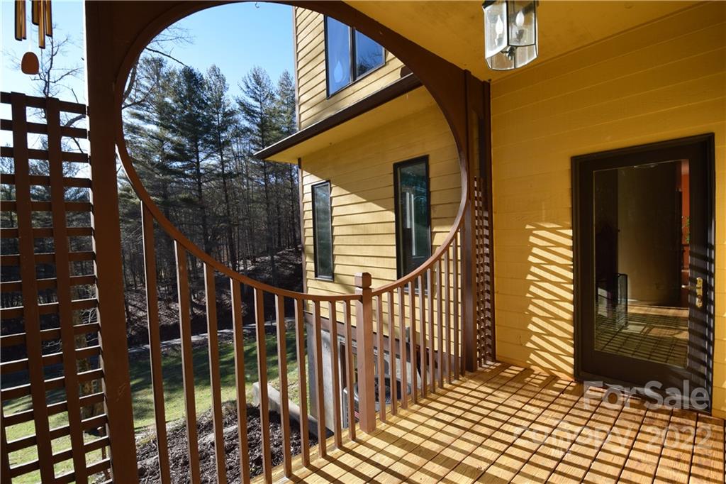 618 Sweet Hollow Road Burnsville NC 28714