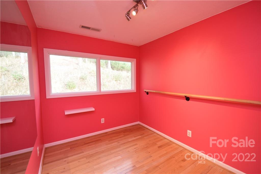 618 Sweet Hollow Road Burnsville NC 28714