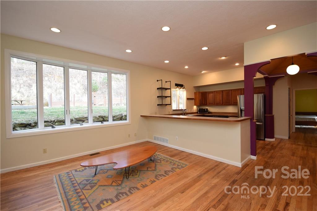 618 Sweet Hollow Road Burnsville NC 28714