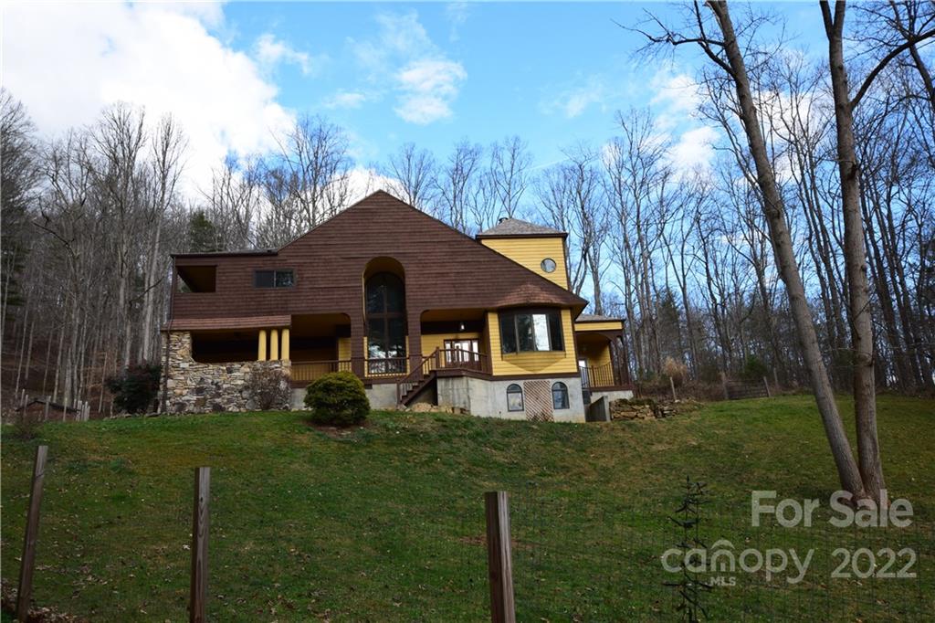 618 Sweet Hollow Road Burnsville NC 28714