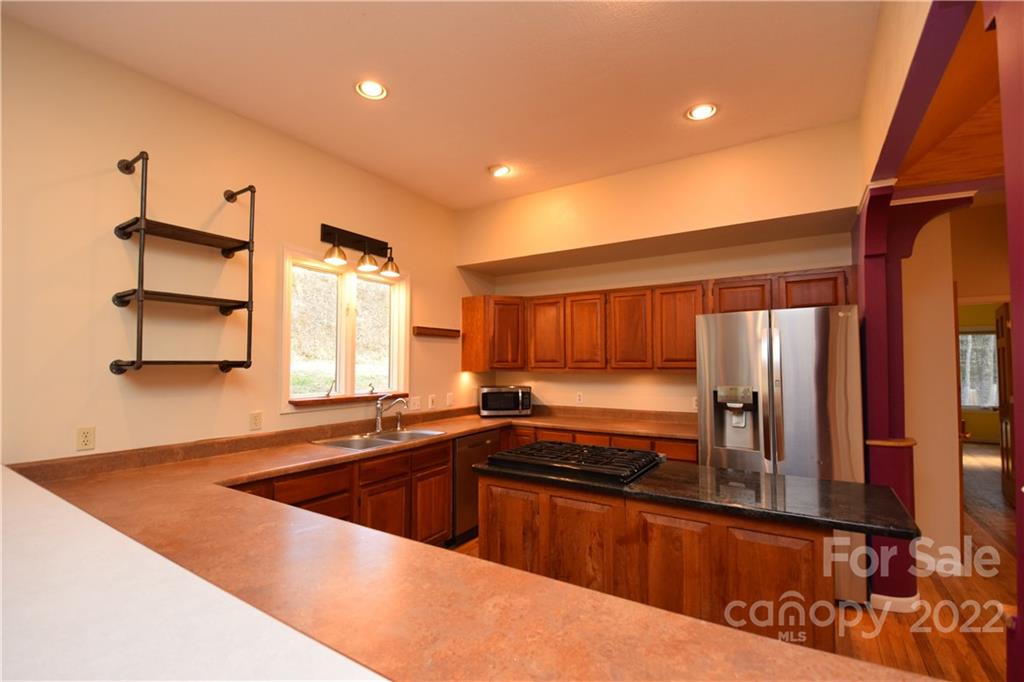 618 Sweet Hollow Road Burnsville NC 28714