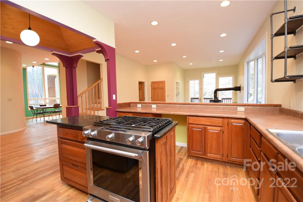 618 Sweet Hollow Road Burnsville NC 28714
