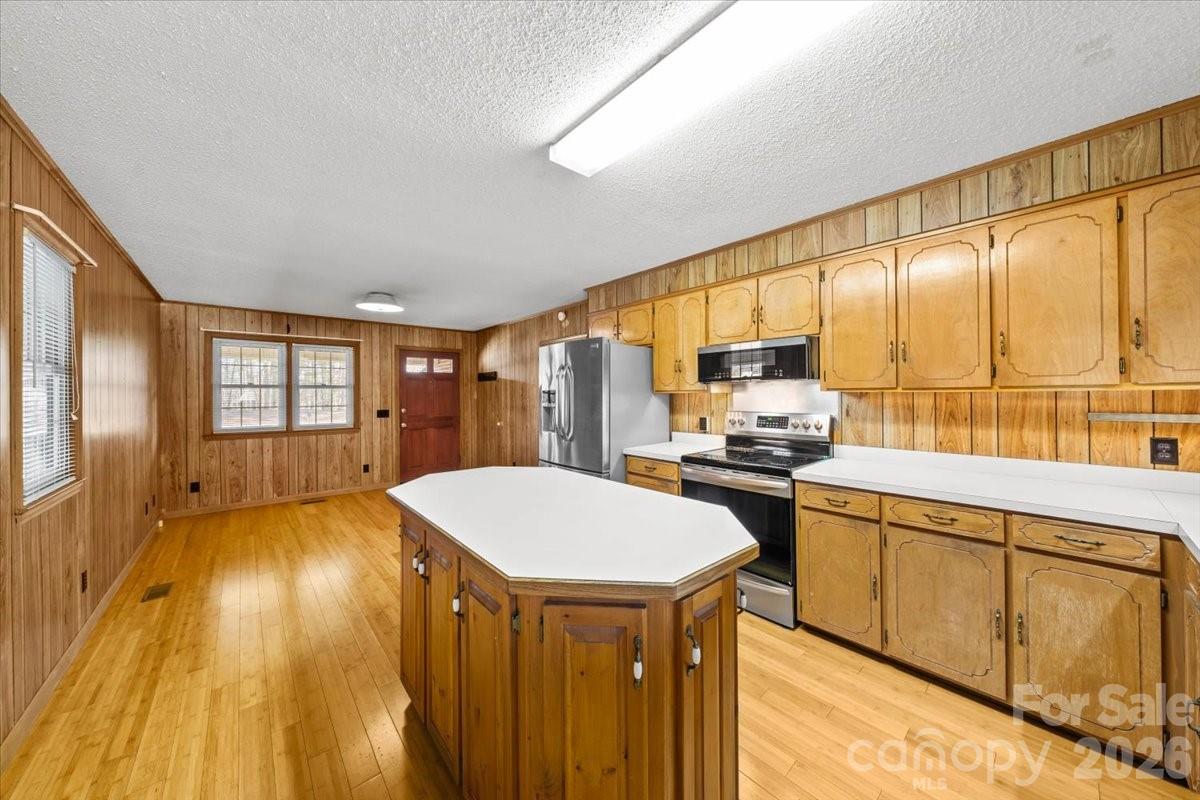 372 Holly Hills Drive Troy NC 27371