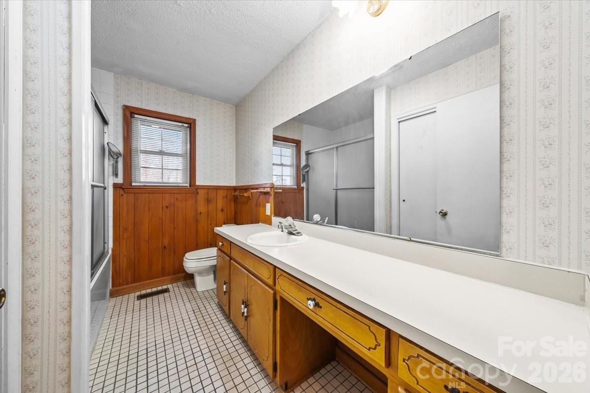 372 Holly Hills Drive Troy NC 27371