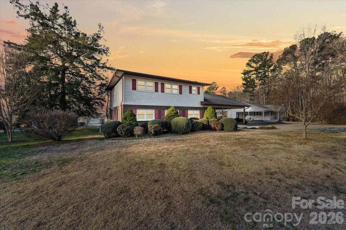 372 Holly Hills Drive Troy NC 27371