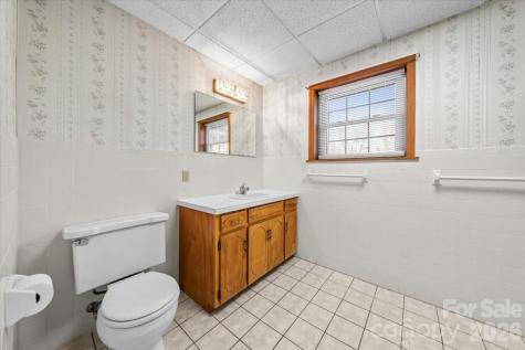 372 Holly Hills Drive Troy NC 27371