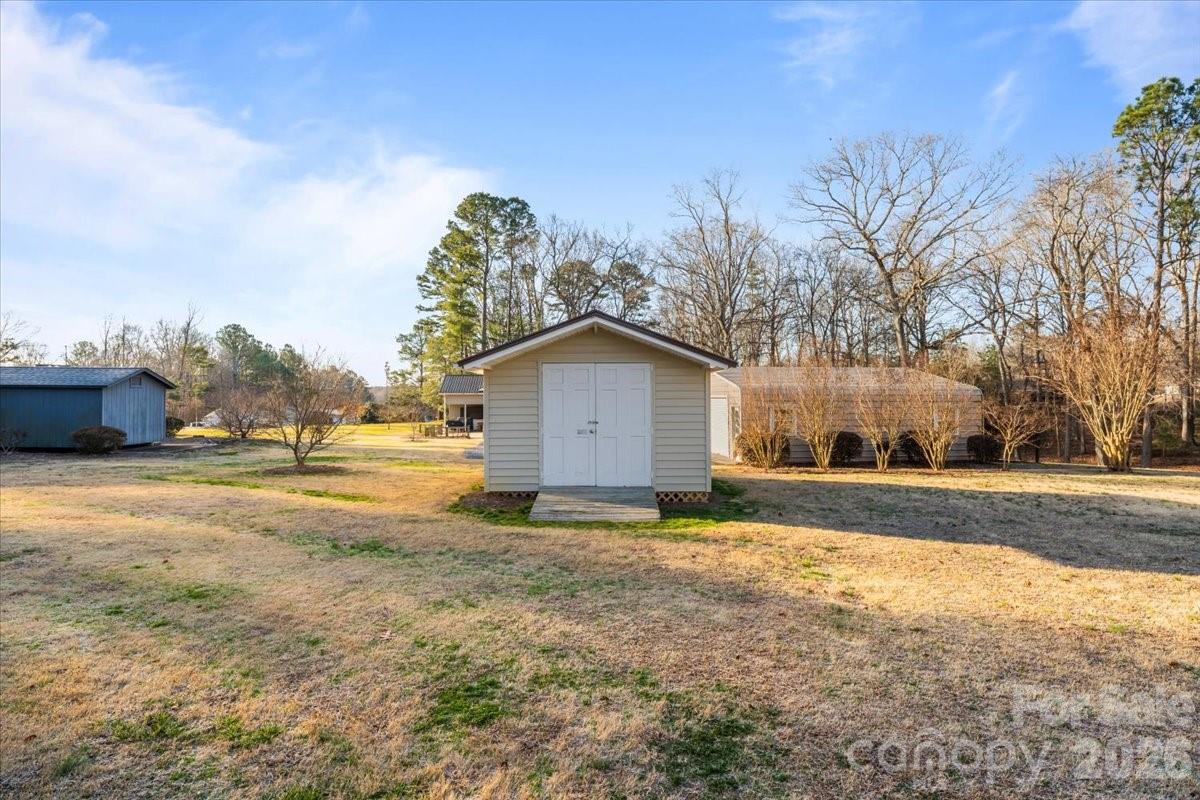 372 Holly Hills Drive Troy NC 27371