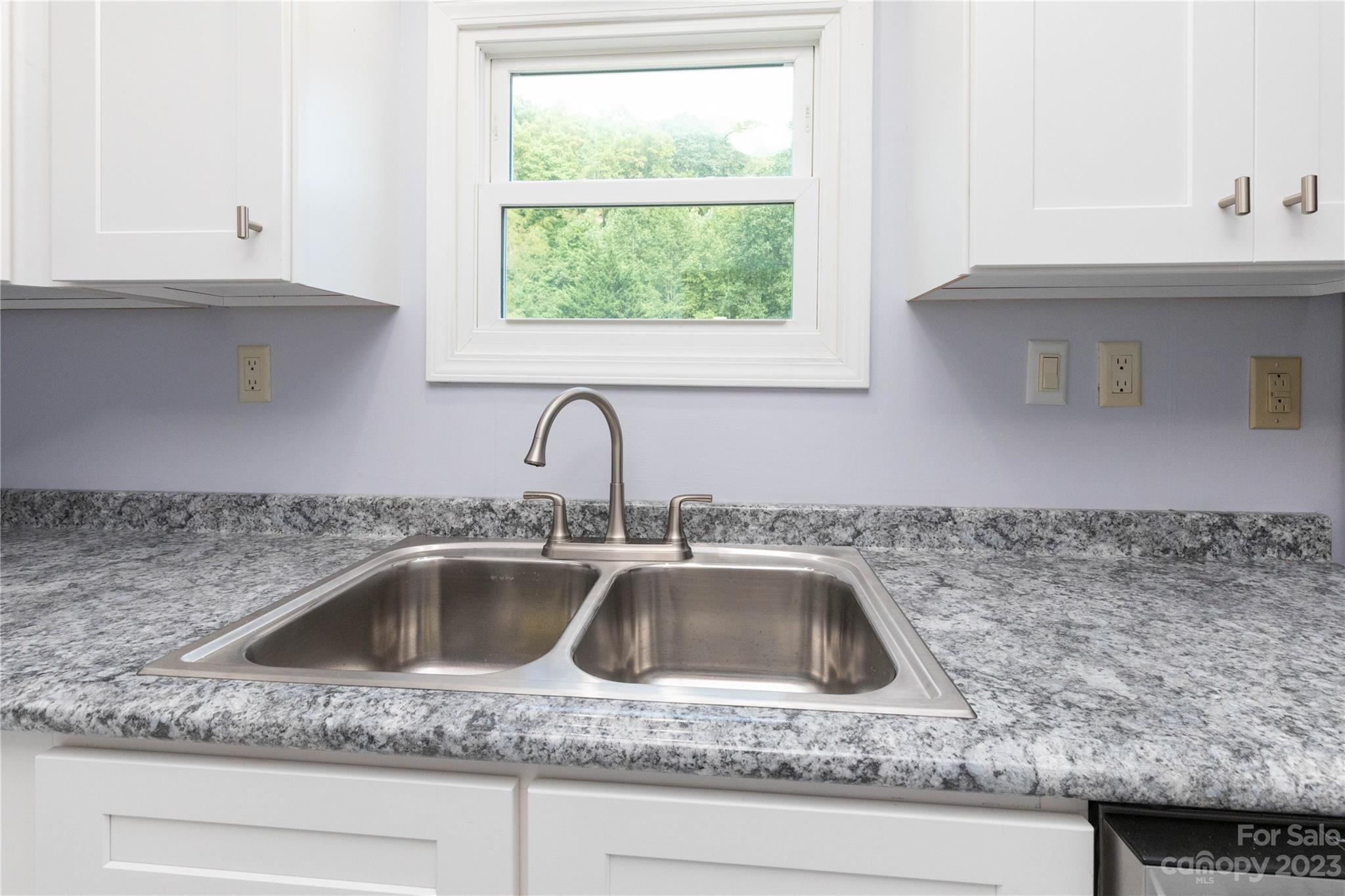 753 Starnes Cove Road Asheville NC 28806