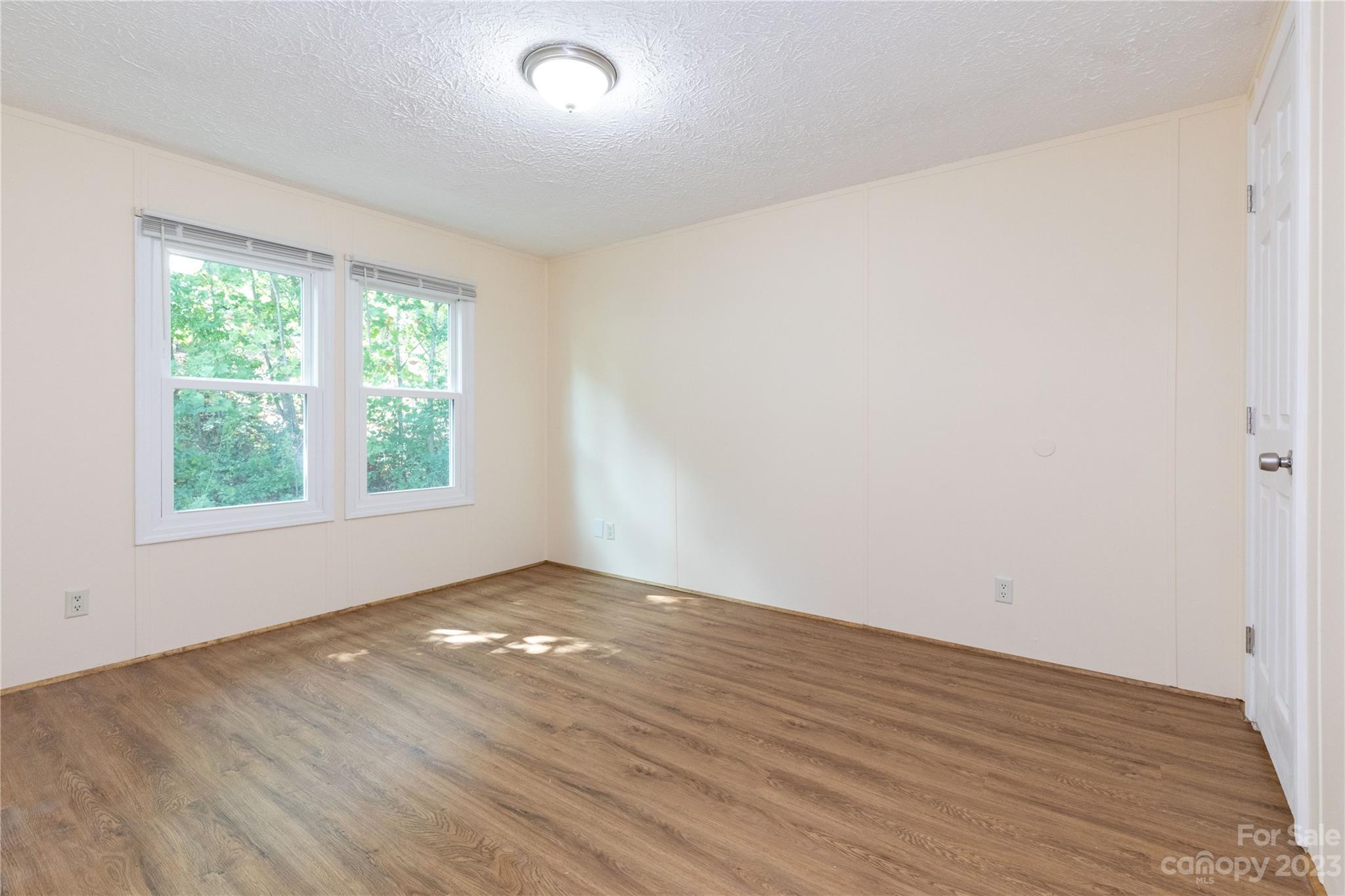 753 Starnes Cove Road Asheville NC 28806