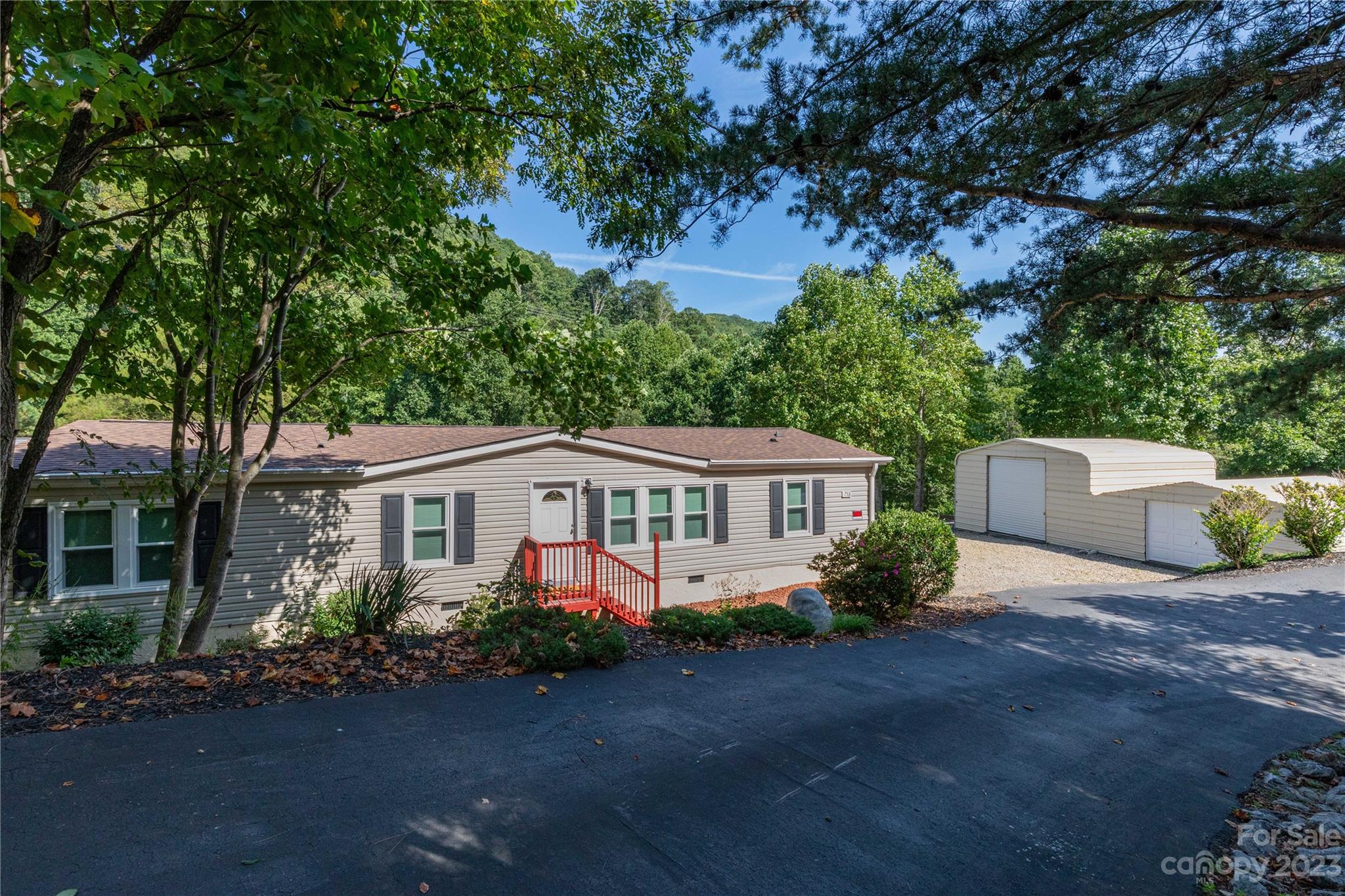 753 Starnes Cove Road Asheville NC 28806