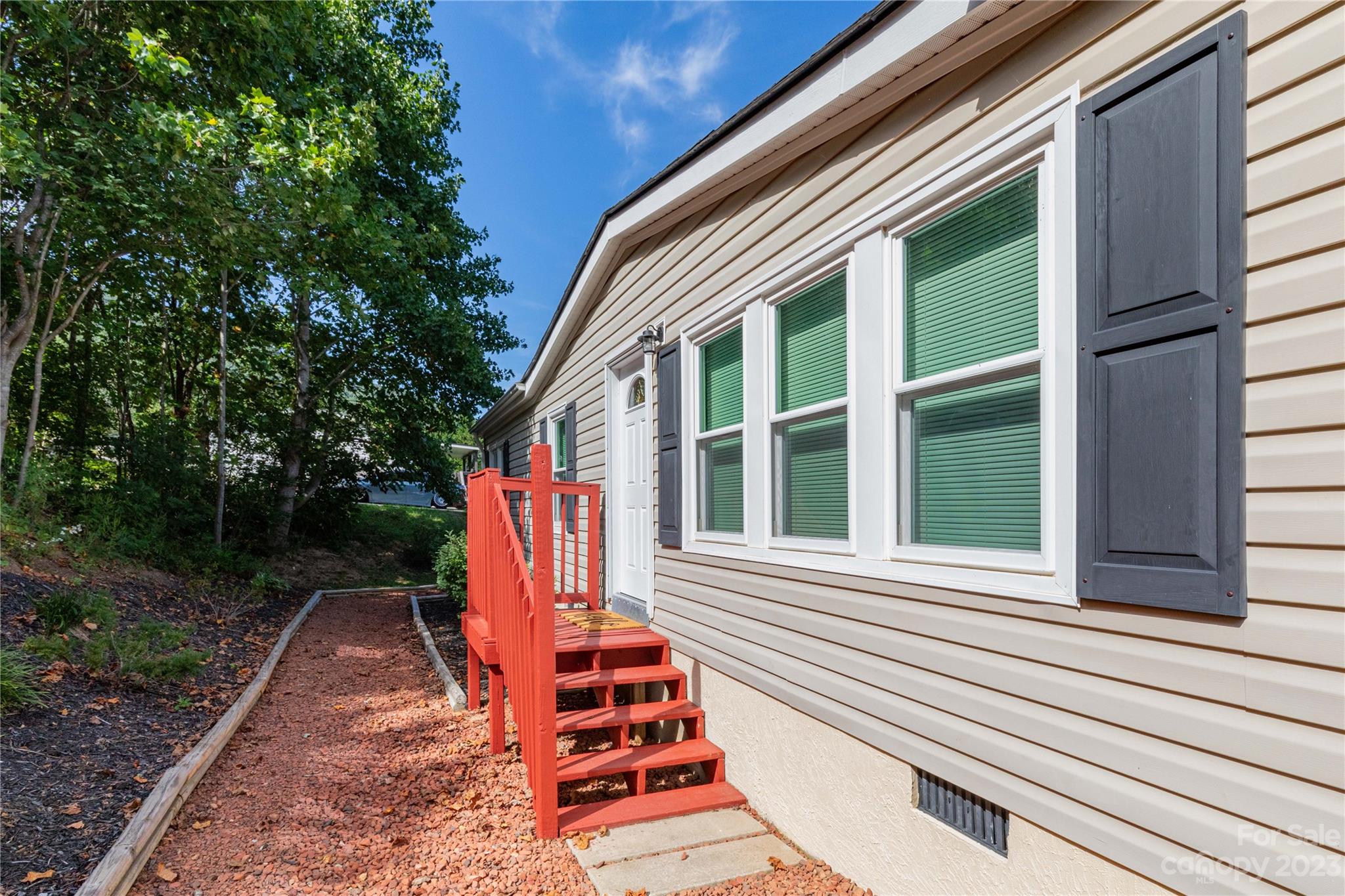 753 Starnes Cove Road Asheville NC 28806
