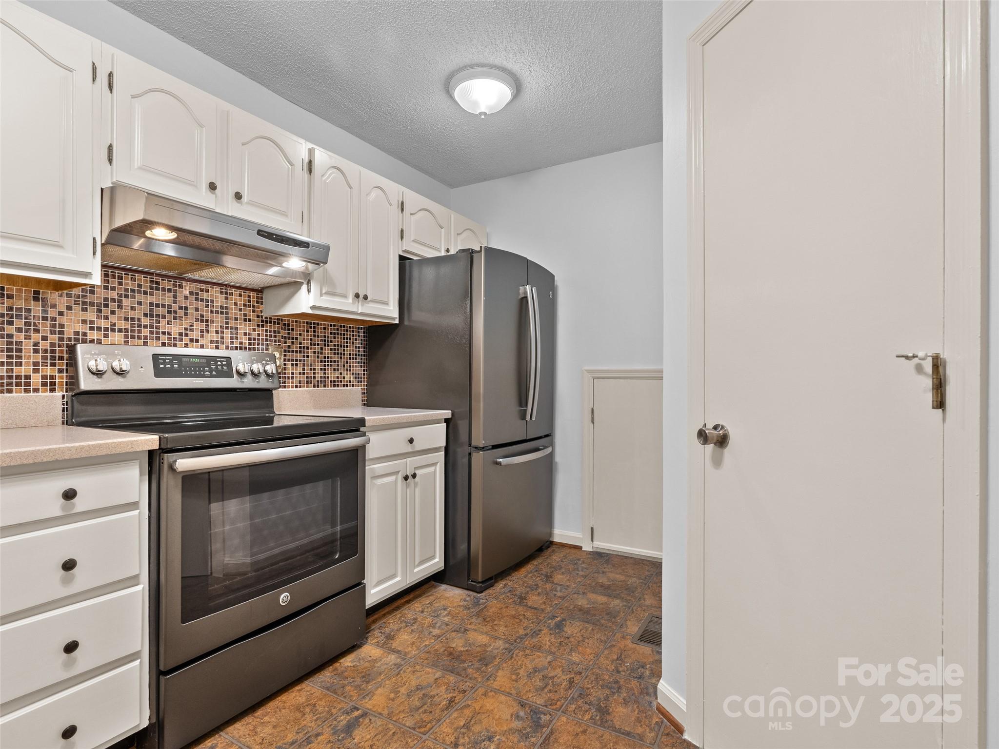 802 Parkway Vista Drive Asheville NC 28805