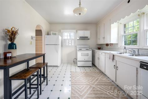 26 Lorraine Avenue Asheville NC 28804