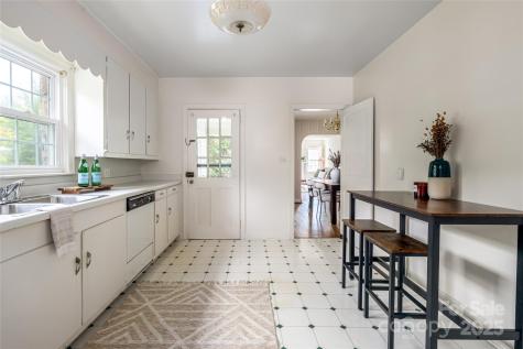 26 Lorraine Avenue Asheville NC 28804