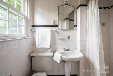 26 Lorraine Avenue Asheville NC 28804