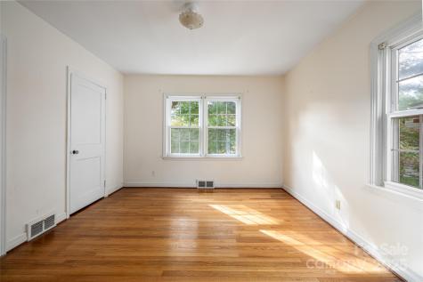 26 Lorraine Avenue Asheville NC 28804