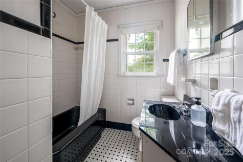 26 Lorraine Avenue Asheville NC 28804