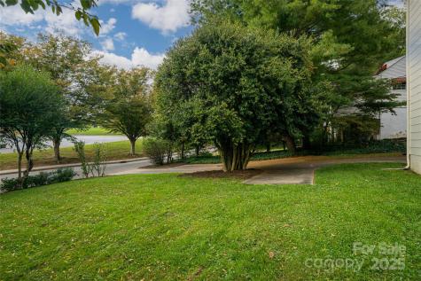 26 Lorraine Avenue Asheville NC 28804