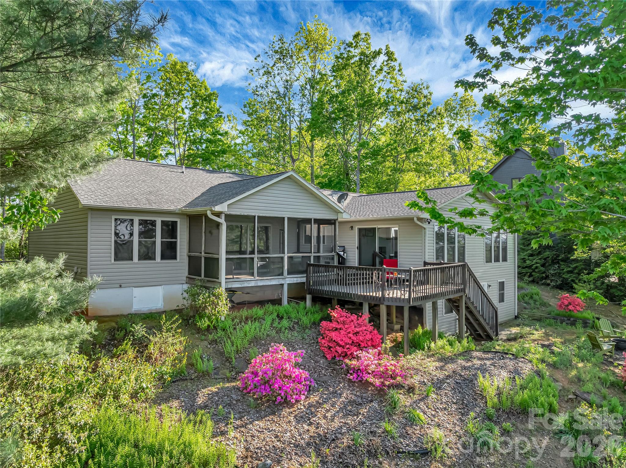 405 Glen Echo Circle Saluda NC 28773