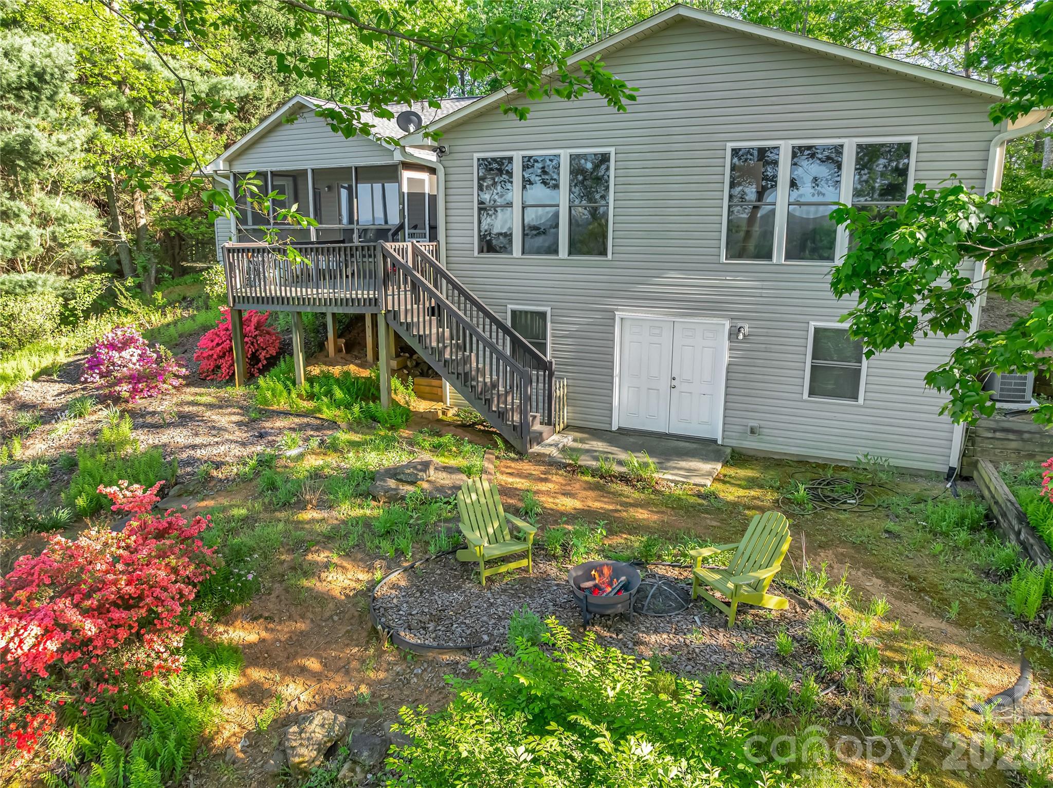405 Glen Echo Circle Saluda NC 28773