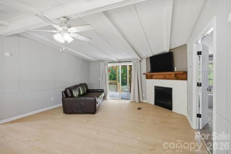 4377 Catawba Burris Road Denver NC 28037