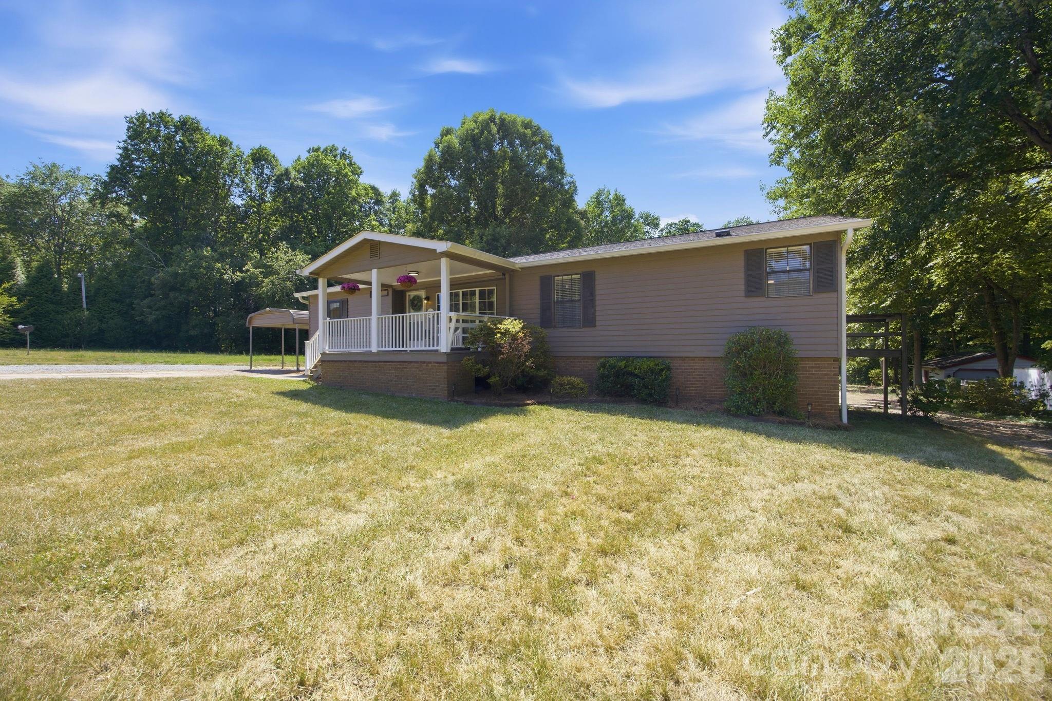 4377 Catawba Burris Road Denver NC 28037