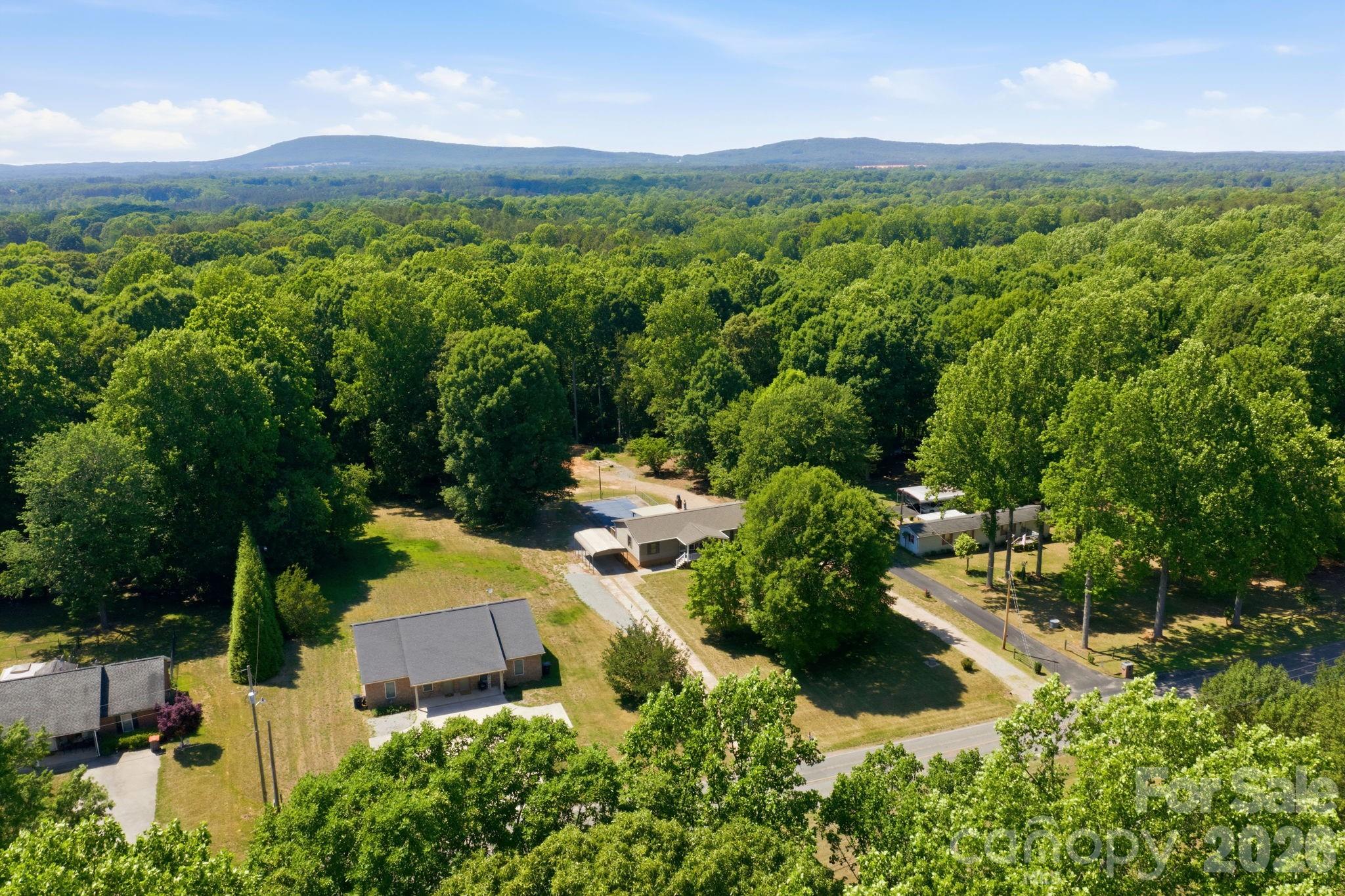 4377 Catawba Burris Road Denver NC 28037