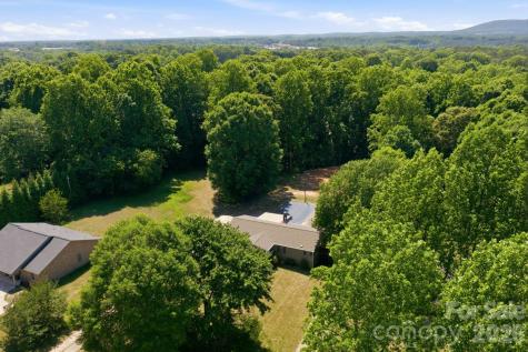 4377 Catawba Burris Road Denver NC 28037