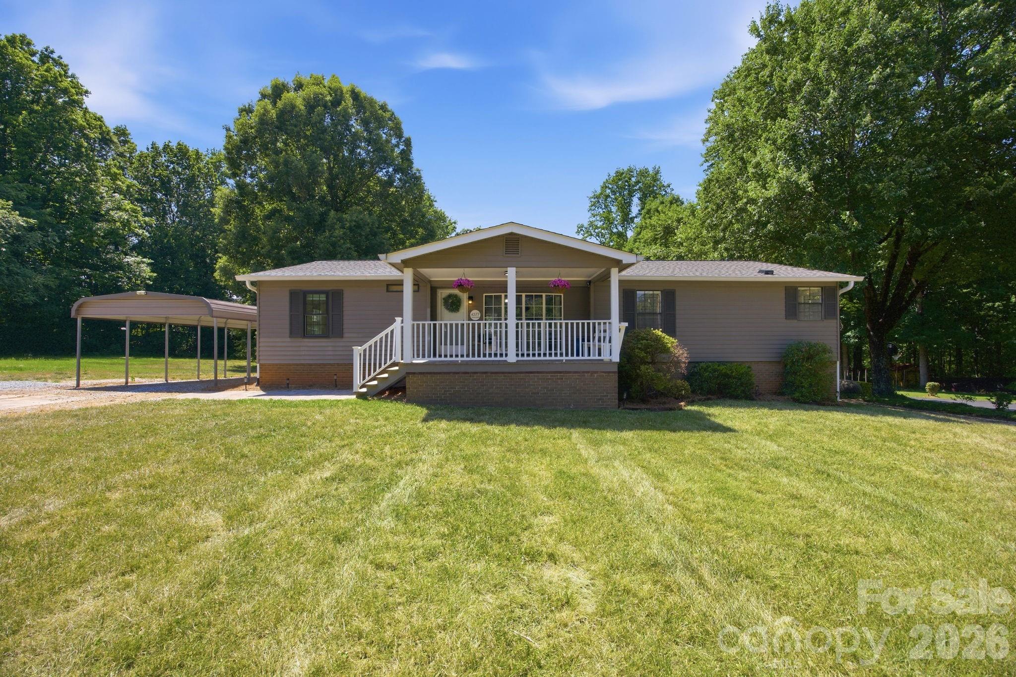 4377 Catawba Burris Road Denver NC 28037