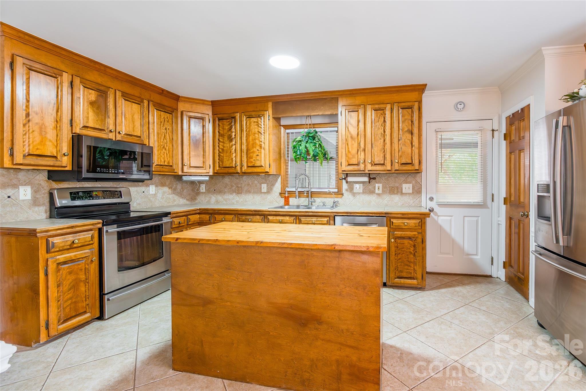 8230 Quail Hollow Drive Harrisburg NC 28075