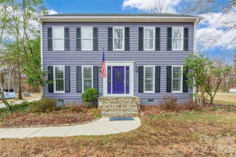 8230 Quail Hollow Drive Harrisburg NC 28075