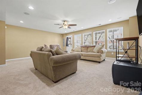 6148 Rockefeller Lane Charlotte NC 28210
