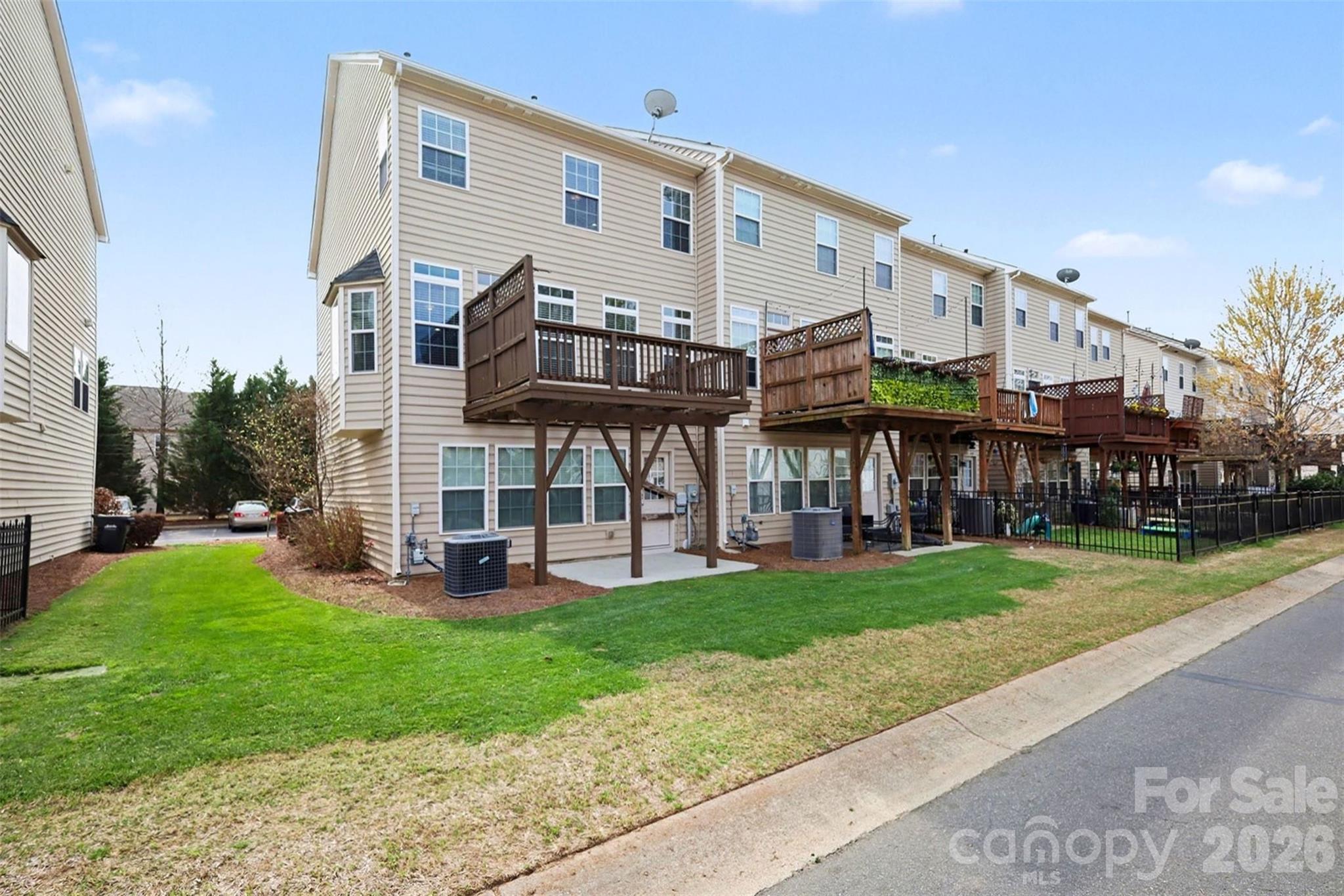 6148 Rockefeller Lane Charlotte NC 28210