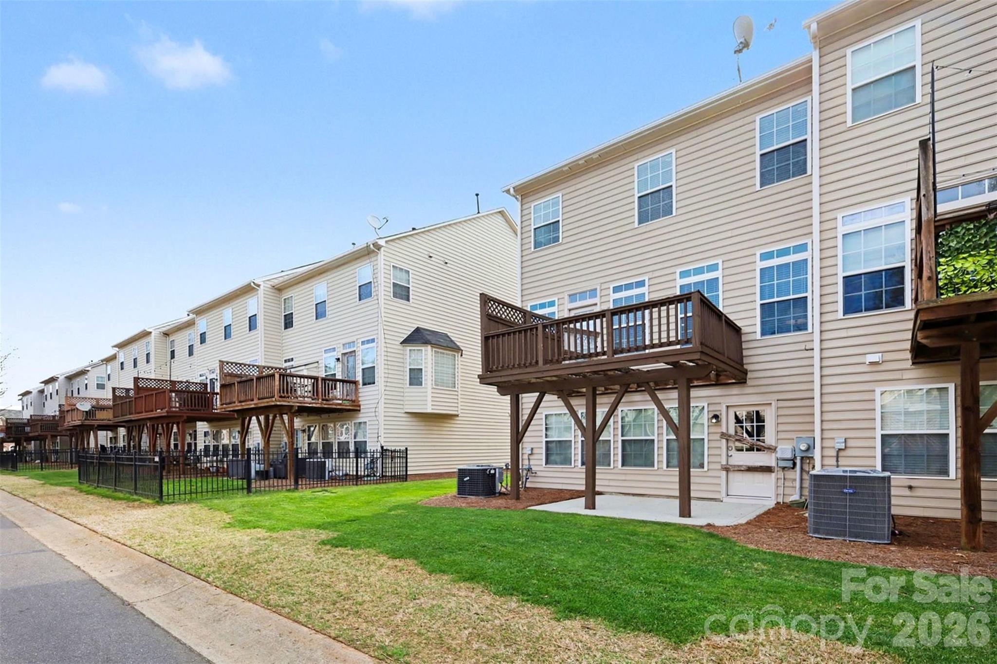 6148 Rockefeller Lane Charlotte NC 28210