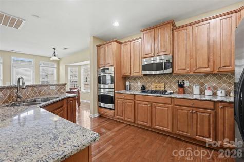 6148 Rockefeller Lane Charlotte NC 28210