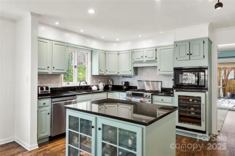 33 Stockwood Road Extension Asheville NC 28803