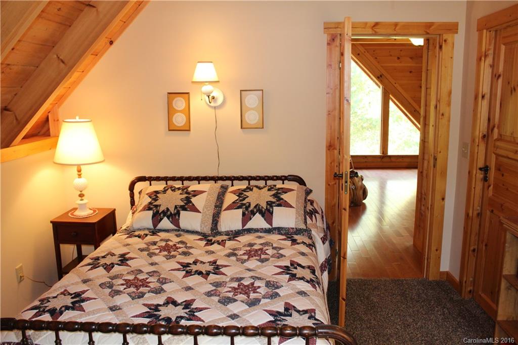 20 Badger Trail Weaverville NC 28787