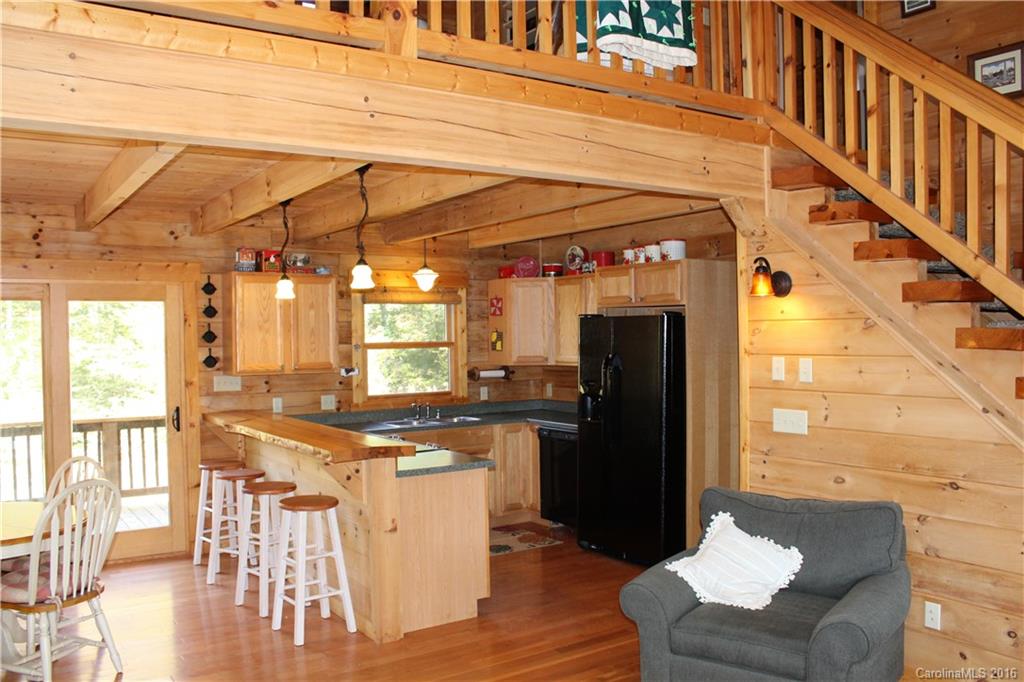 20 Badger Trail Weaverville NC 28787