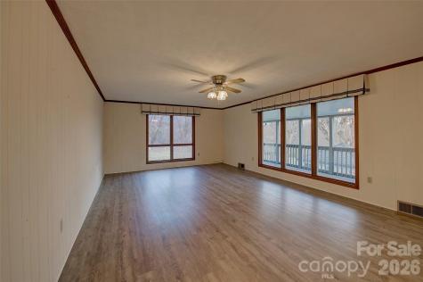 220 Grand View Lane Burnsville NC 28714