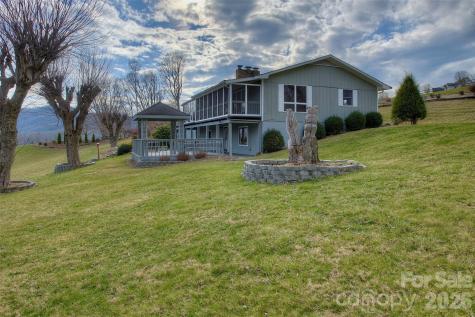 220 Grand View Lane Burnsville NC 28714