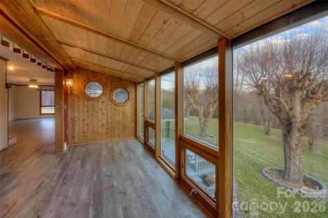 220 Grand View Lane Burnsville NC 28714