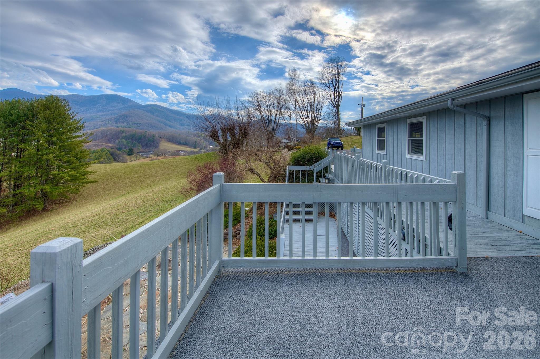 220 Grand View Lane Burnsville NC 28714