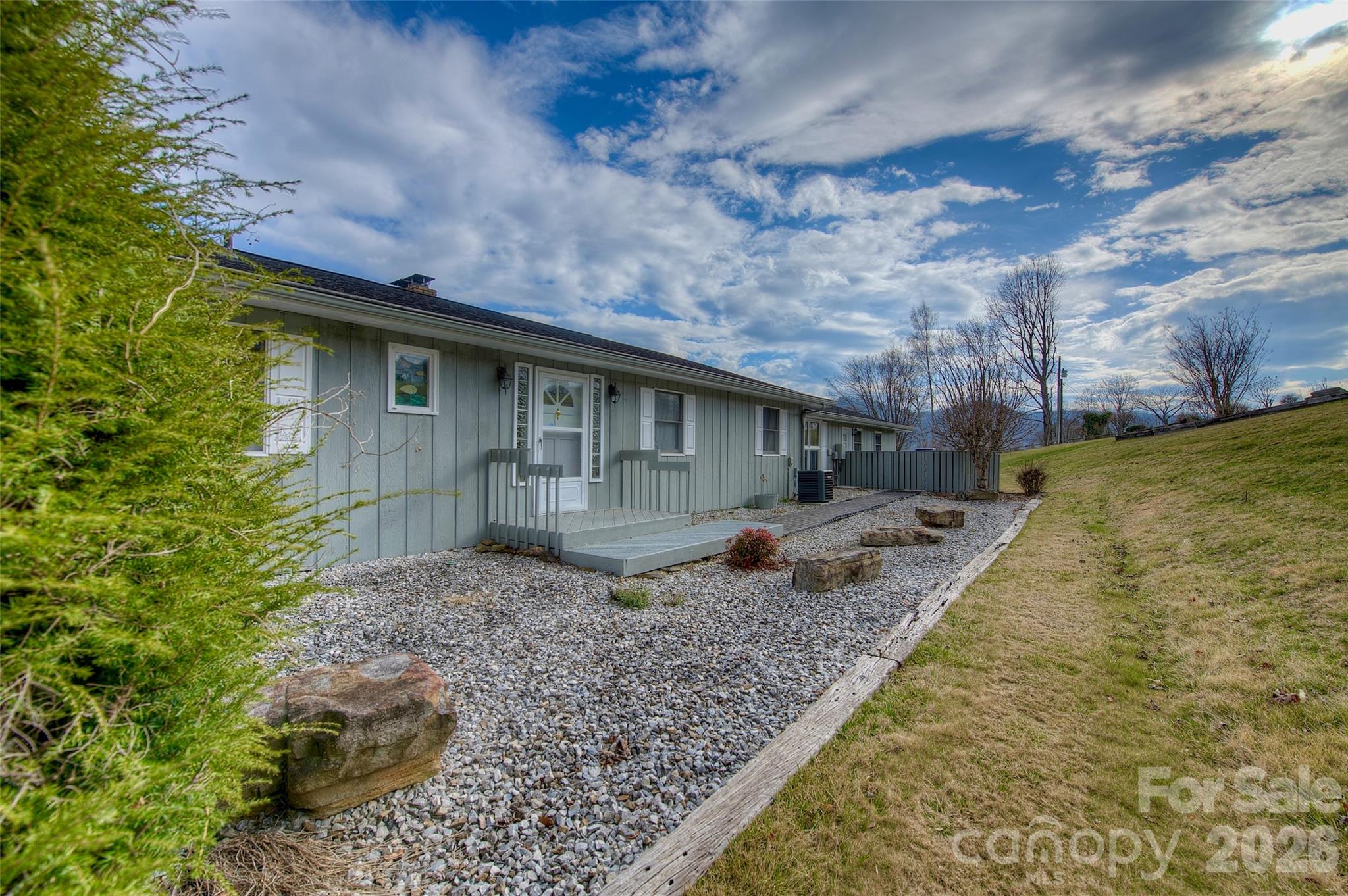 220 Grand View Lane Burnsville NC 28714