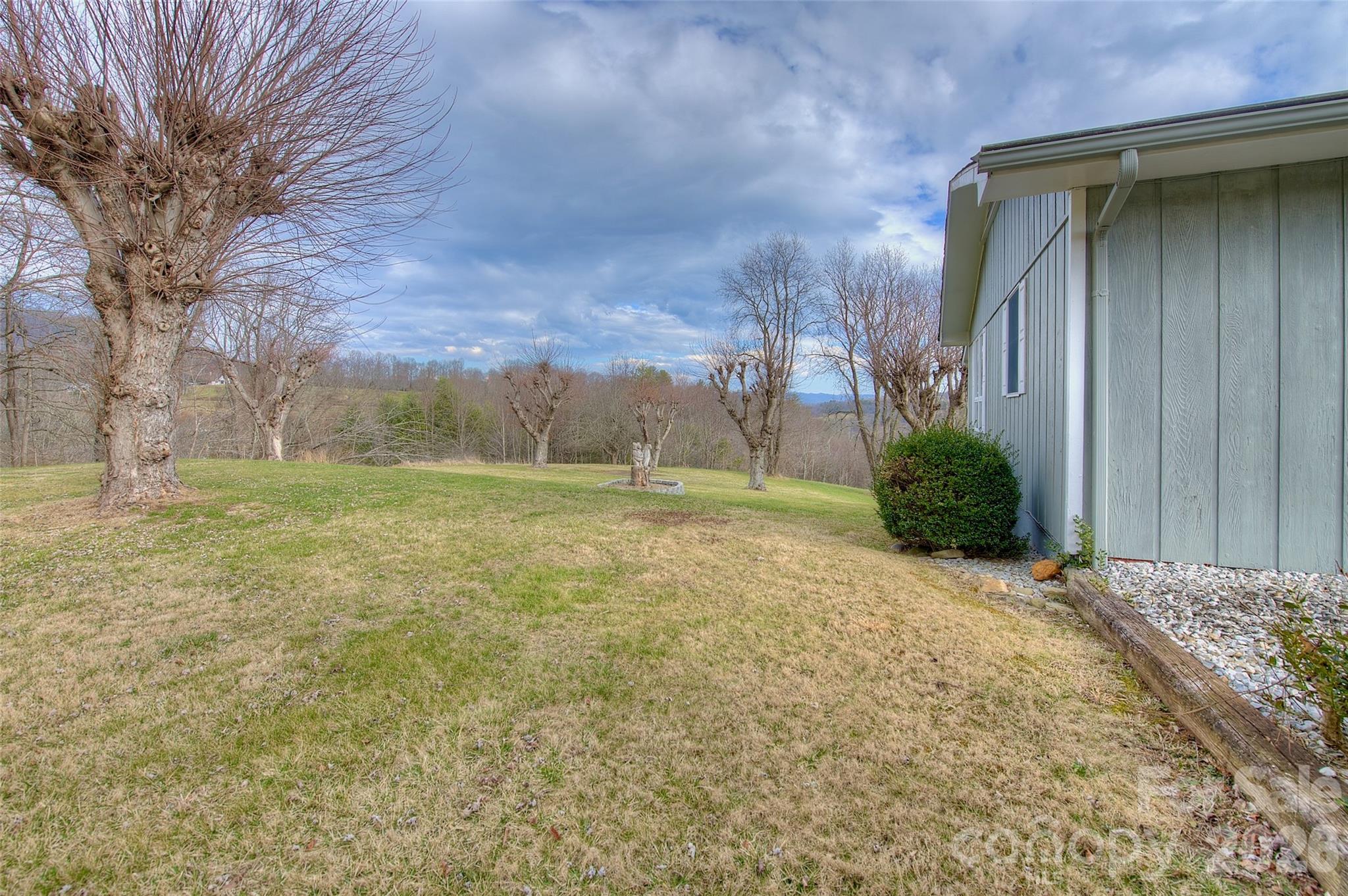 220 Grand View Lane Burnsville NC 28714